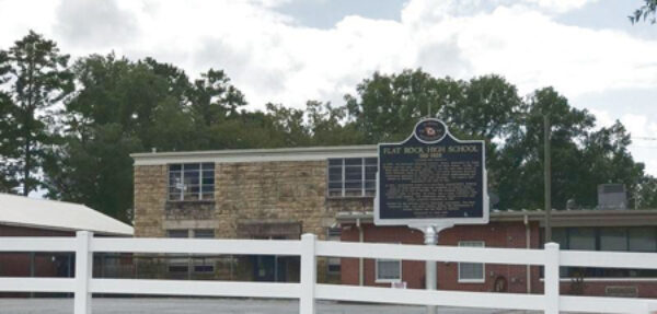Flat Rock School to close